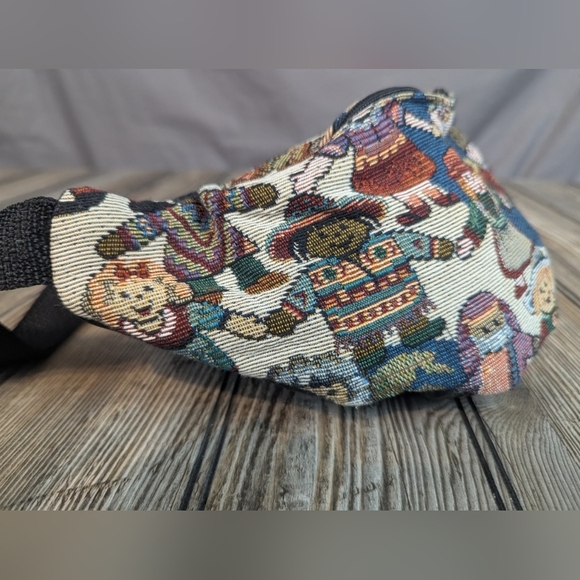 Tapestry Fanny Pack Multicultural Children - Picture 3 of 9